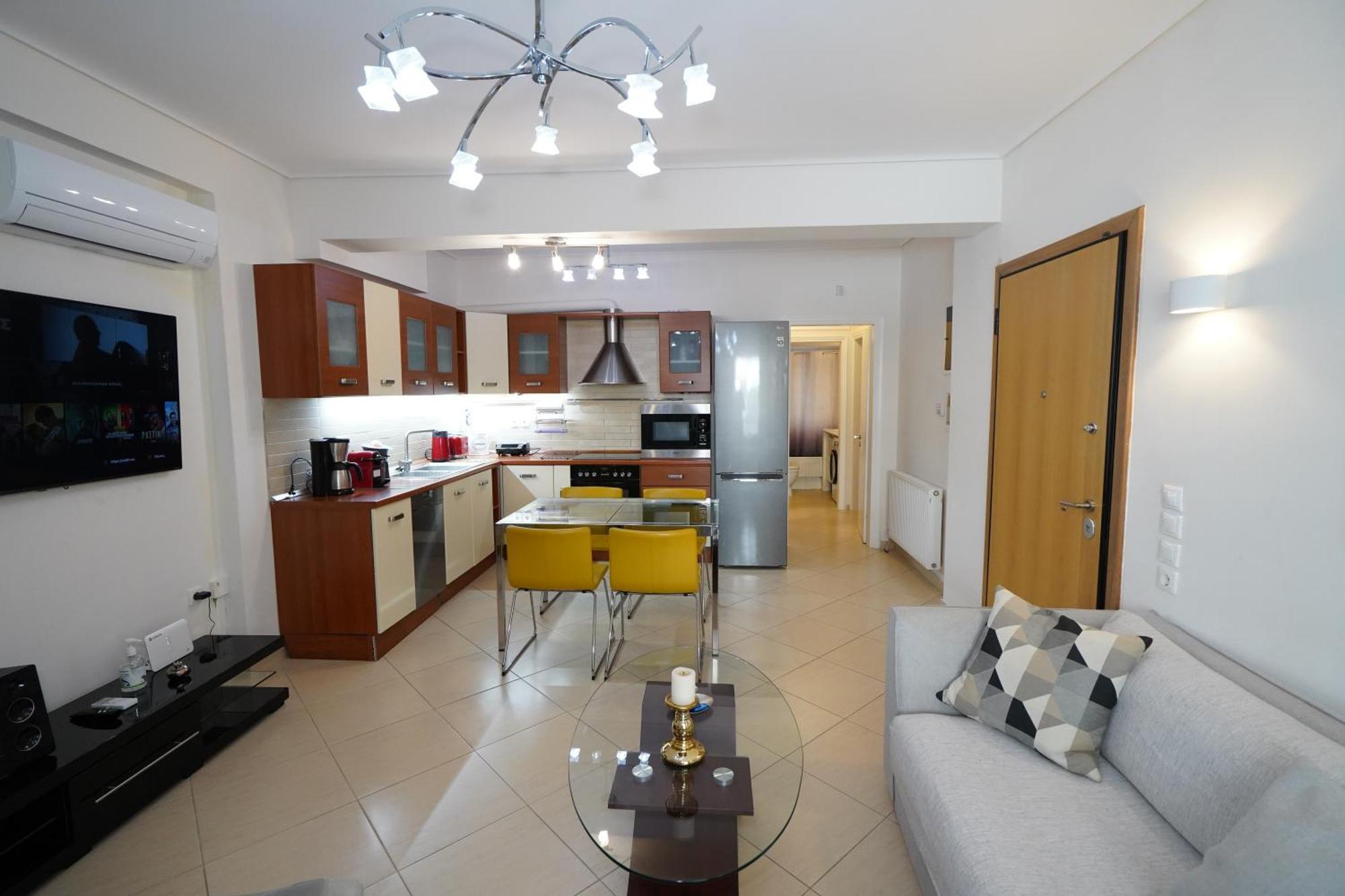 Garden Apartment Next To The Mall -Private Parking Aten Exteriör bild